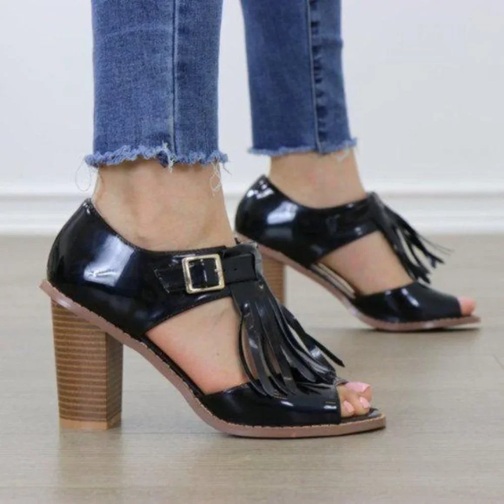 Patent Rockabilly Oxford High Heels With Tassel - Picture 4 of 7